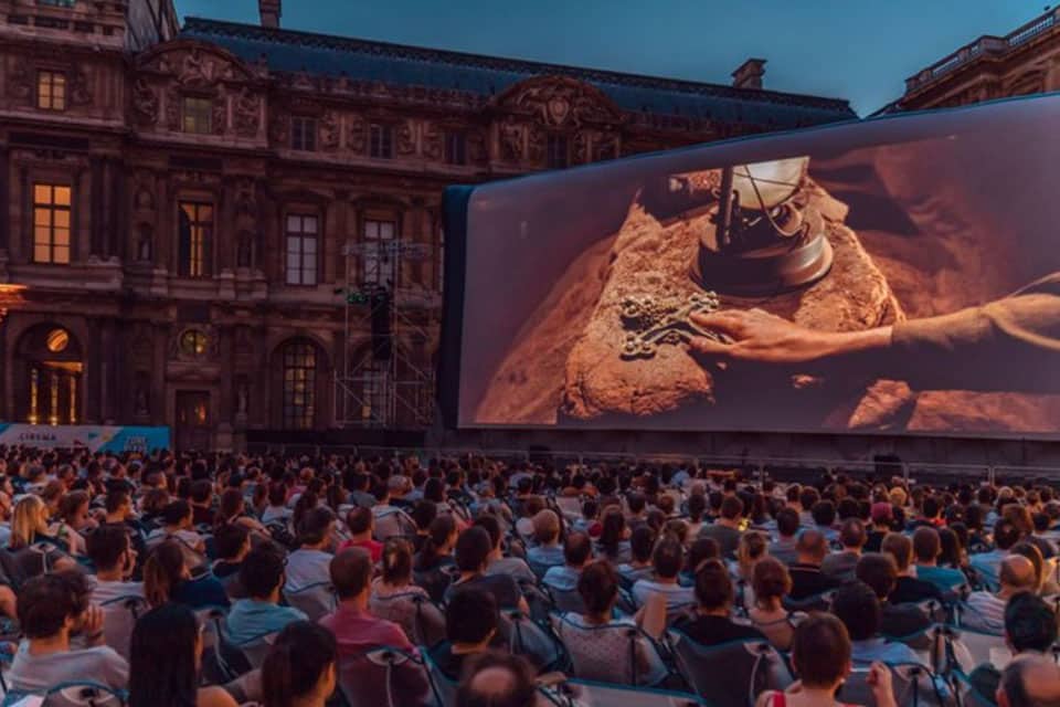 Redécouvrez des films cultes lors d'une séance de cinéma en plein air en Ile-de-France !