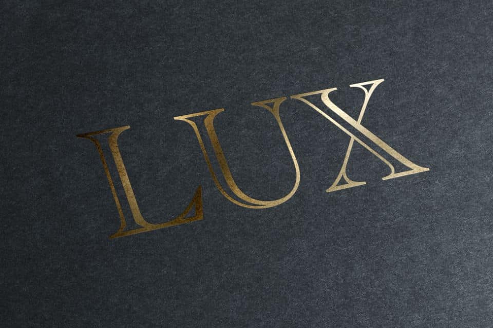 Pourquoi un logo discret inspire souvent plus de confiance ?