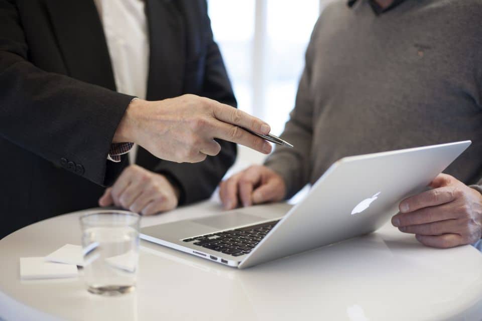 Quand une entreprise doit-elle réellement faire appel à un consultant IA ?