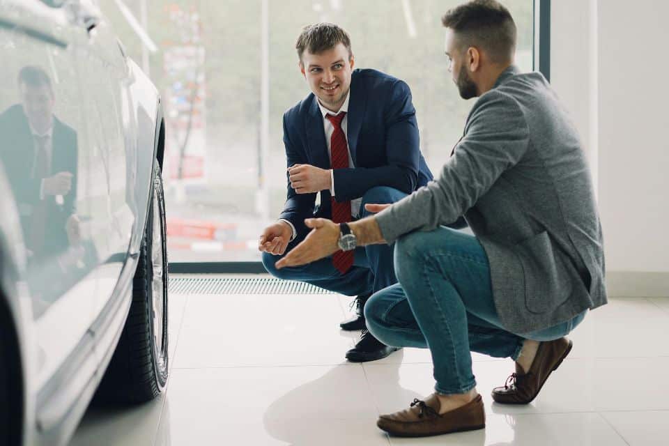 Les bons réflexes avant d’acheter une voiture d’occasion 