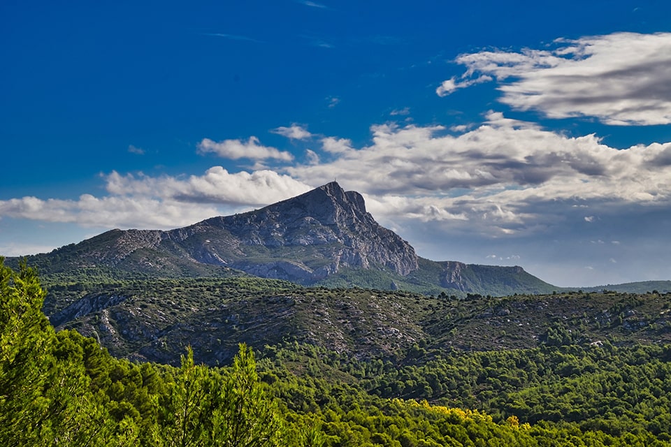 Aix-en-Provence, la montagne Sainte-Victoire, région PACA