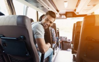 Pourquoi louer un autocar ou un minibus pour vos trajets en groupe en Europe ?