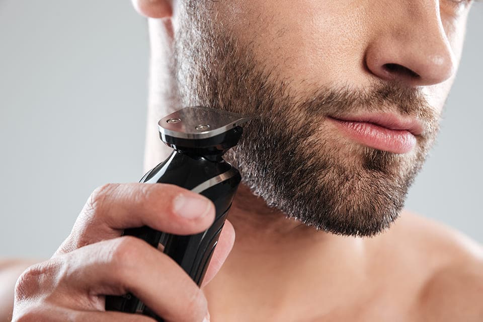 5 critères pour bien choisir votre tondeuse à barbe 
