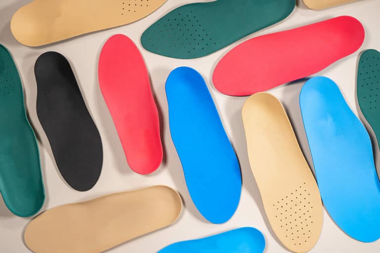 Une paire de semelles orthopédiques-CI