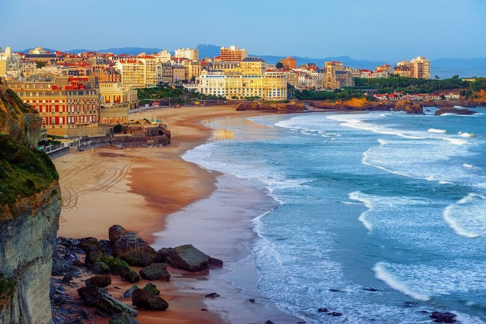 Hôtels avec vue sur mer en France : voyage au cœur du littoral