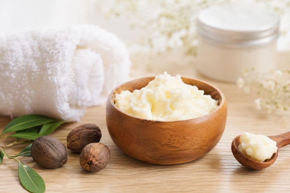Quels sont les bienfaits du beurre de karité bio pour la peau sèche ?